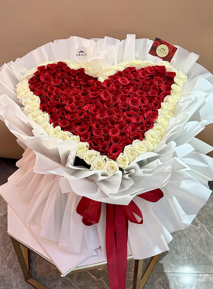 Букет «ROSES HEART 201»