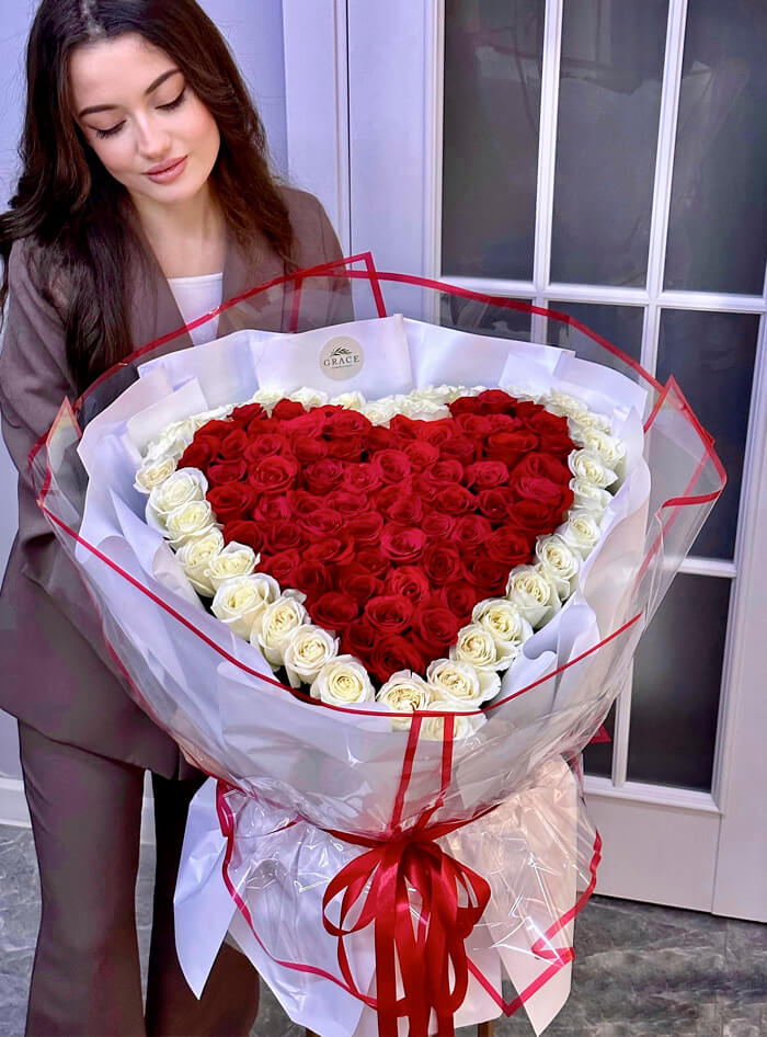 Букет «ROSES HEART»